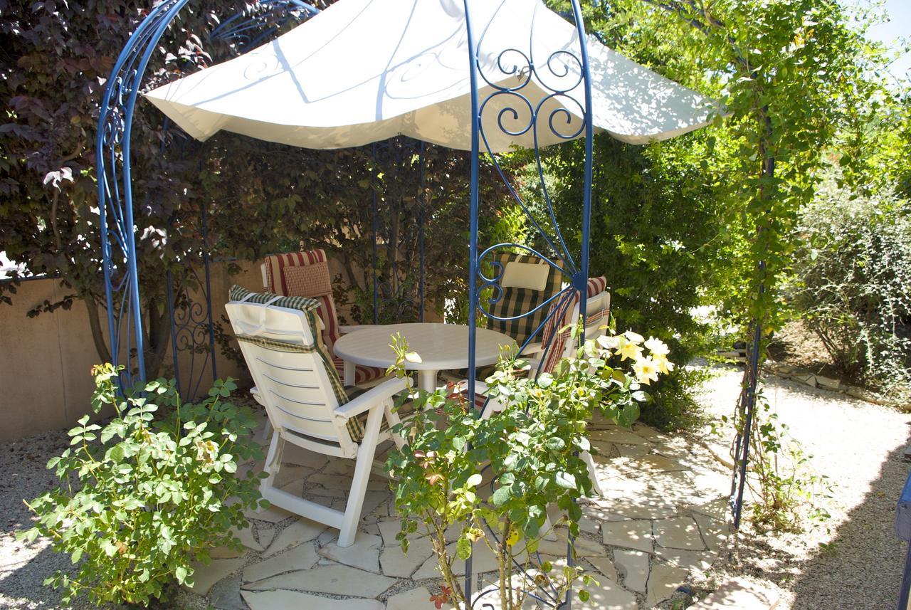 B&B Villa Viva Vitale Pierrevert Exterior photo